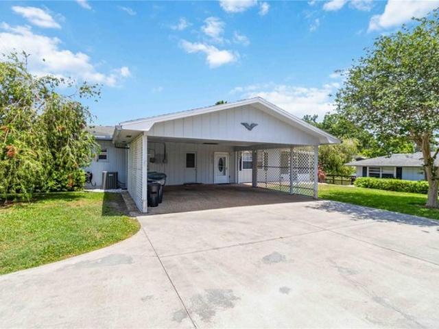 House for sale in Okeechobee, Florida