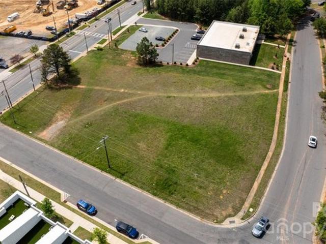Land for sale in Mecklenburg, North Carolina