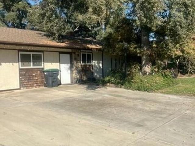 House for sale in Visalia, Tulare County