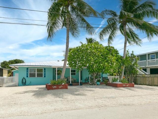 Townhouse for sale in Big Pine, Florida