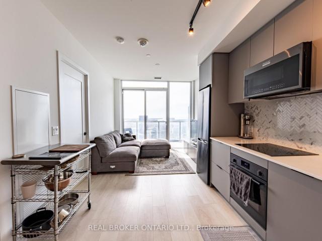 Condo for rent in Toronto Centre, Toronto