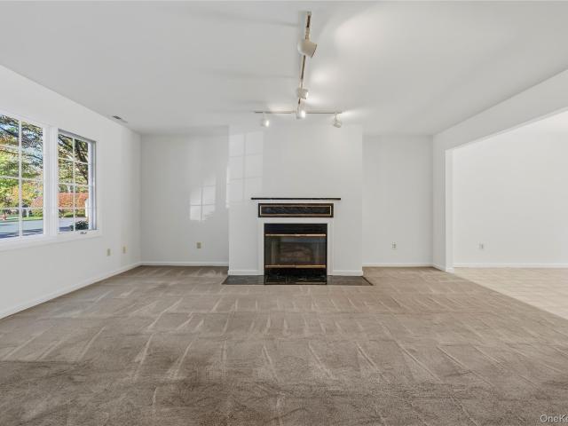 Condo for sale in Town of Carmel, Putnam County