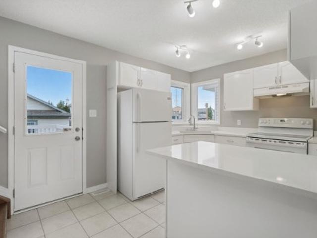 House for sale in Wedgewood, Alberta
