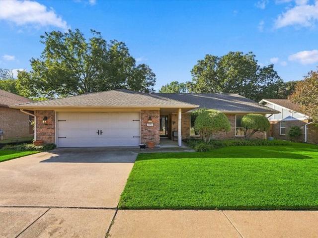 House for sale in Bedford, Tarrant County