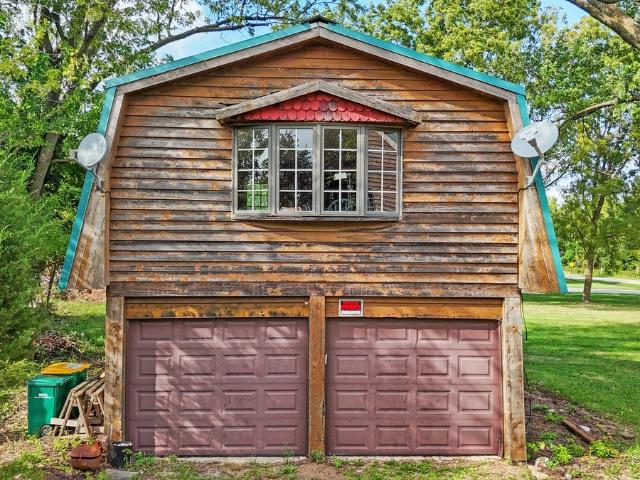 House for sale in Mchenry, Illinois