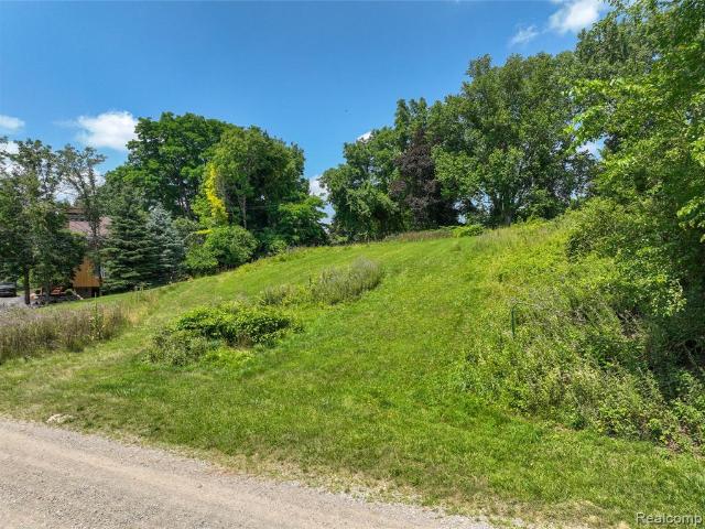Land for sale in West Bloomfield Land for sale in West Bloomfield