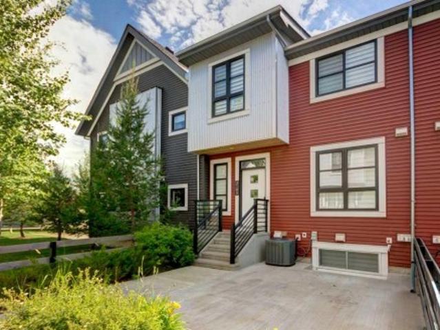 Townhouse for sale in Northwest, Alberta