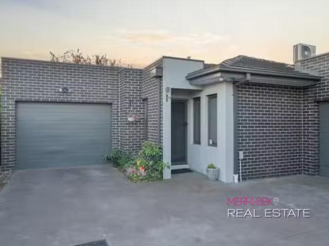 House for rent in Hadfield, Victoria