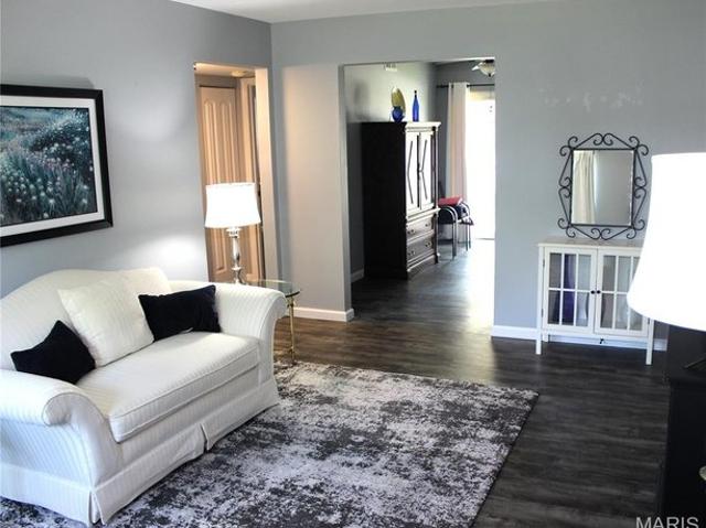 Condo for sale in Earth City, Missouri