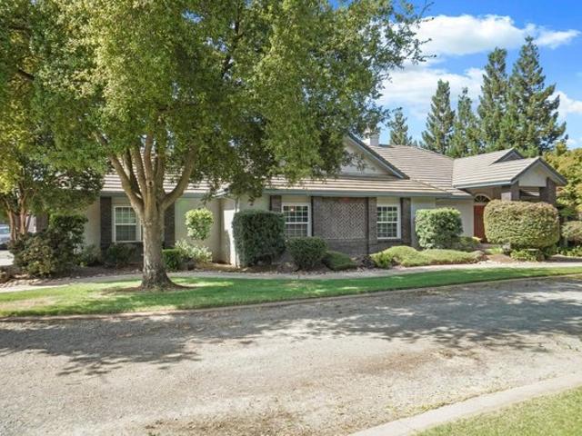 House for sale in Acampo, California