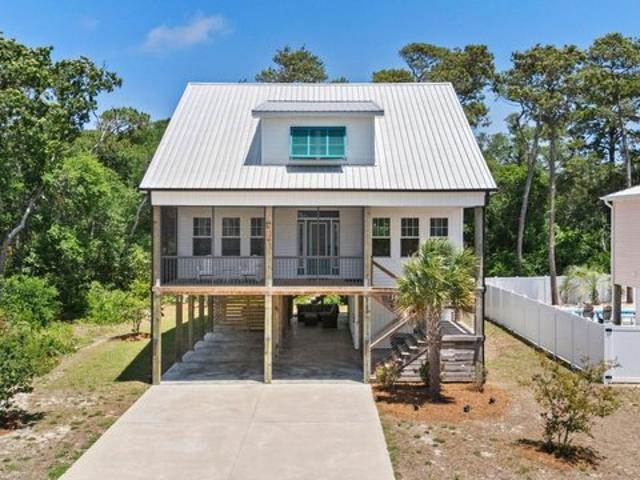 House for sale in Oak Island, North Carolina