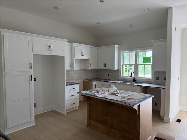 Townhouse for sale in Buchanan, Missouri