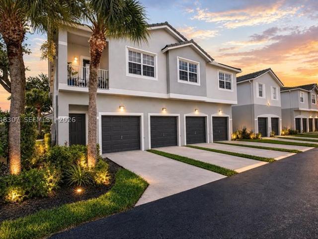 Townhouse for sale in Greenacres, Florida