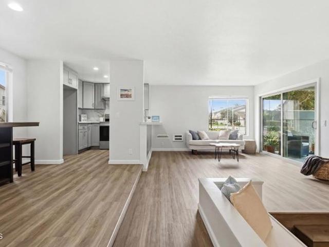 Condo for sale in Oxnard, Ventura County