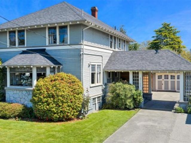 House for sale in Victoria, British Columbia