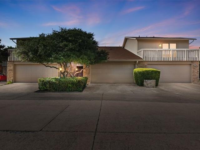 Townhouse for sale in Garland, Texas