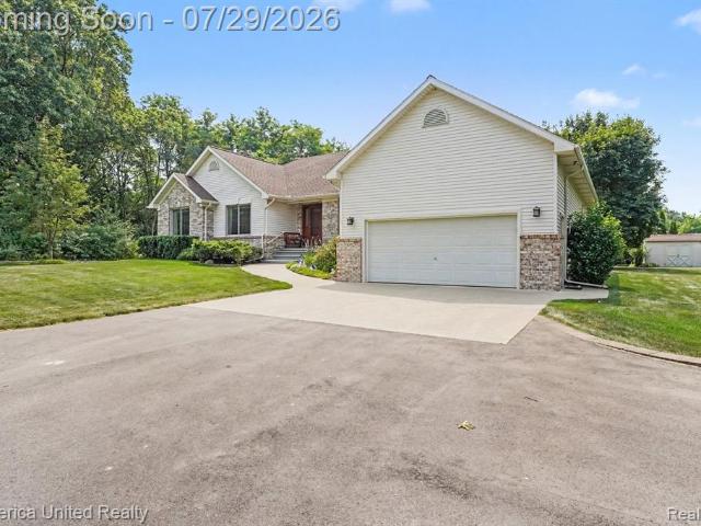 House for sale in Hamburg, Michigan