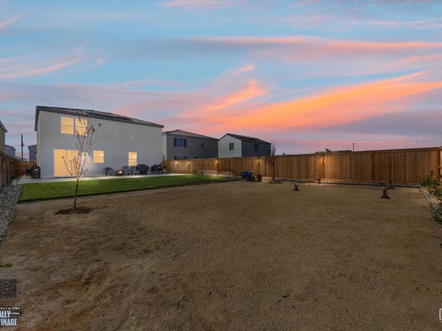 House for sale in Gossamer Grove, Shafter