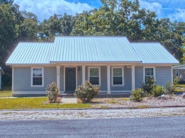 House for sale in Bell, Florida