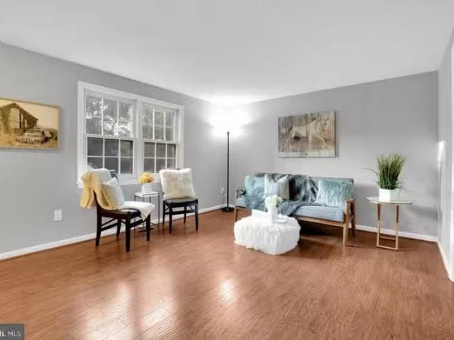 Condo for sale in Fairfax