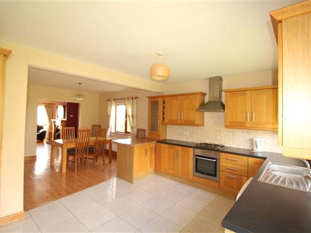 Detached House for sale in Béal an Mhuirthead, County Mayo