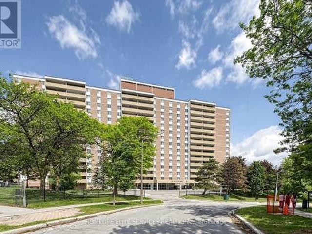 Condo for sale in Scarborough Centre, Toronto