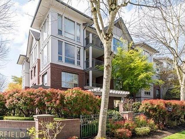 Condo for sale in Surrey, British Columbia