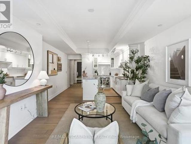Condo for sale in Burlington, Ontario