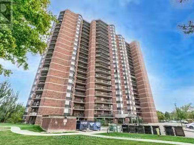 Condo for sale in Etobicoke