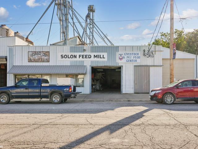 Commercial for sale in Solon, Johnson County