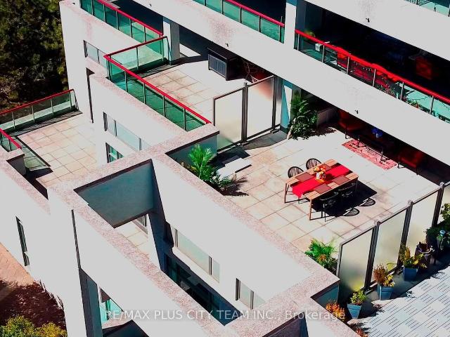 Condo for sale in Toronto, Golden Horseshoe