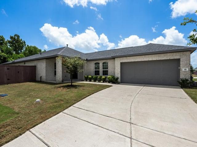 House for sale in Clute, Texas