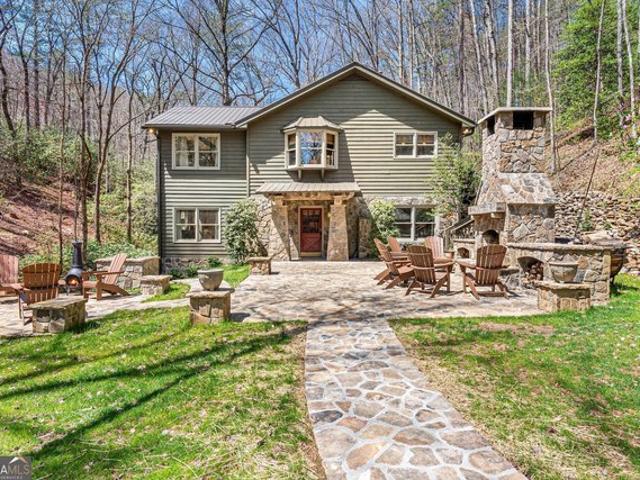 House for sale in Sautee Nacoochee, Georgia