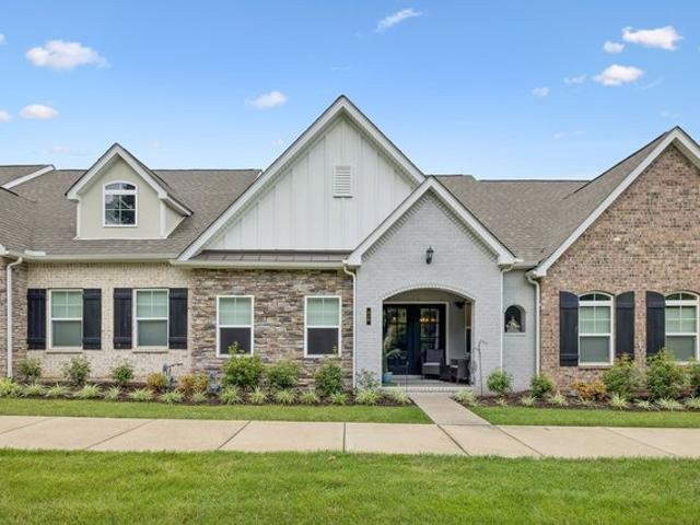 Townhouse for sale in Mount Juliet, Middle Tennessee