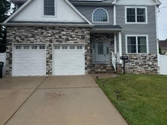 House for sale in Avenel, New Jersey