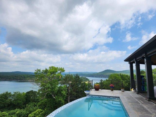 House for sale in Barry, Missouri