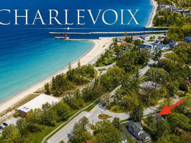 House for sale in Charlevoix, Michigan