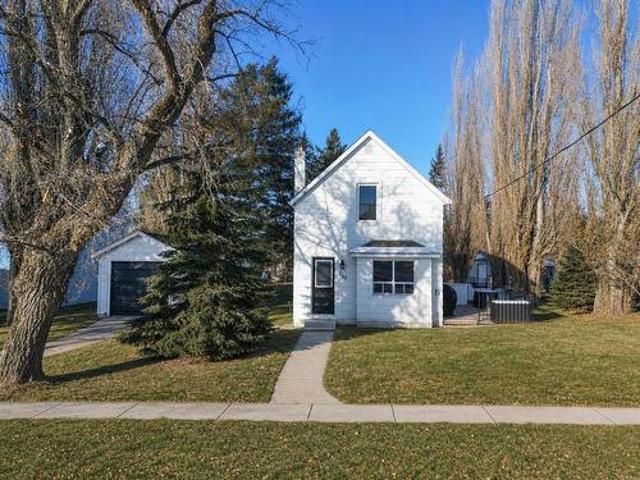 House for sale in Wawanesa, Manitoba