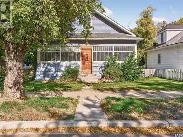 House for sale in River View, Moose Jaw