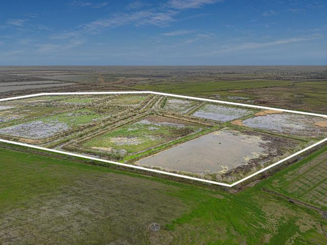 House for sale in Danbury, Texas