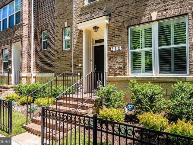 Townhouse for sale in Gaithersburg, Maryland