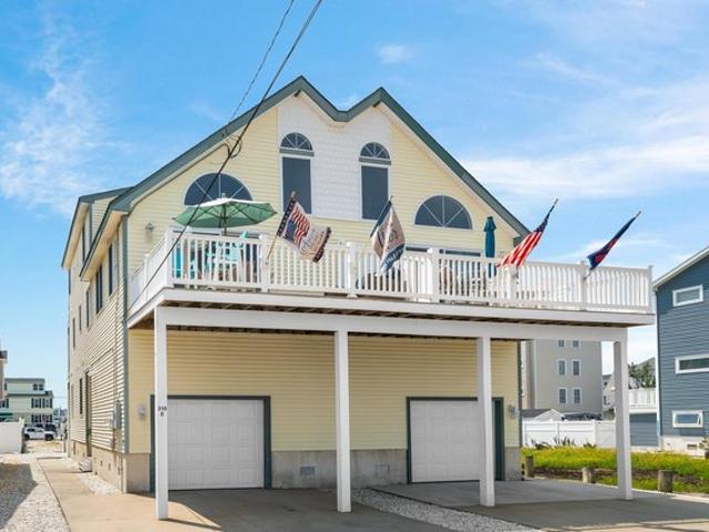 Townhouse for sale in Sea Isle City, New Jersey