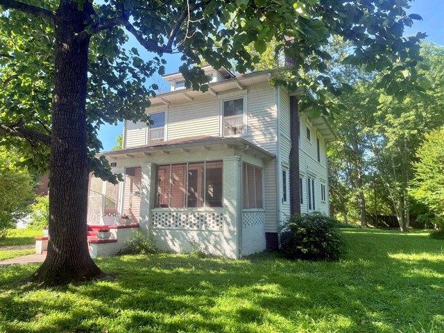 House for sale in Metropolis, Illinois