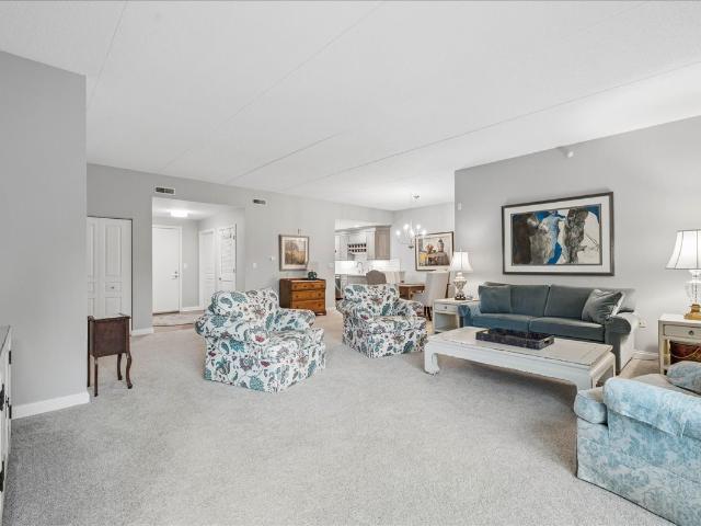 Condo for sale in Libertyville, Illinois