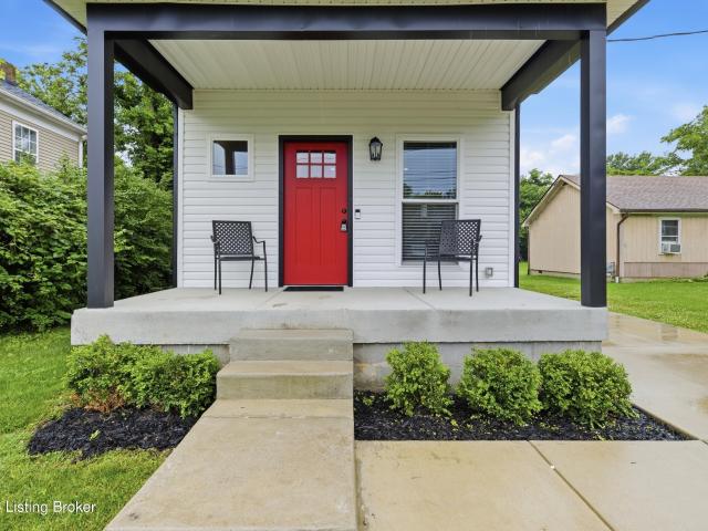 House for sale in Simpsonville, Kentucky