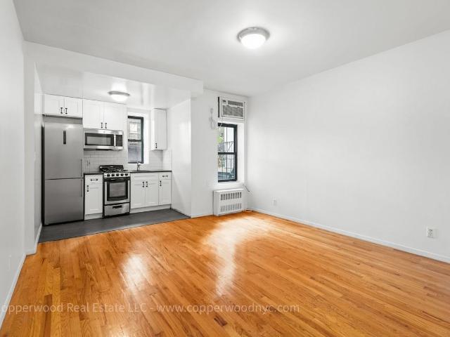 Apartment for rent in Arverne, New York