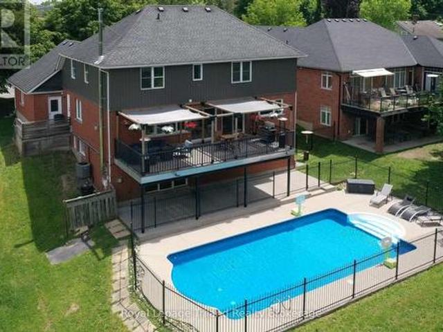 House for sale in Woodstock, Ontario