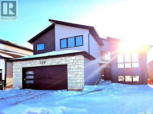 House for sale in Saskatoon, Saskatchewan