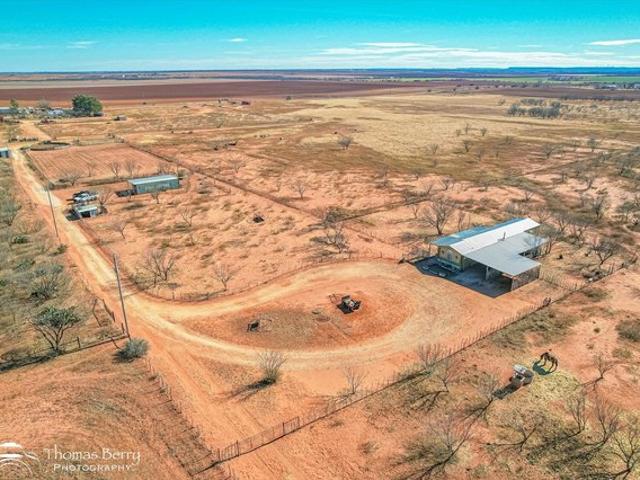 House for sale in Taylor, Texas