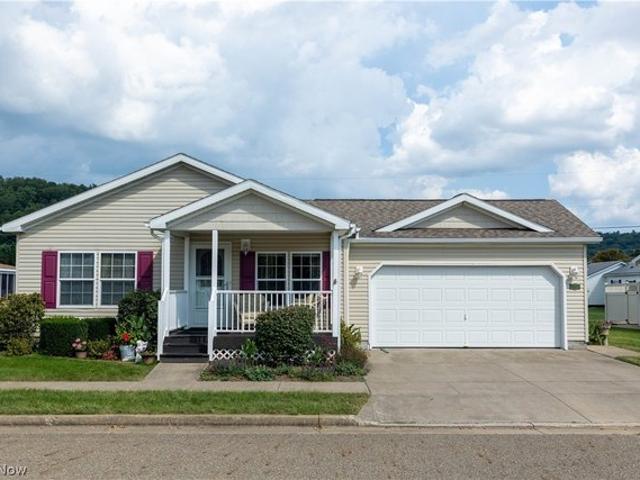 House for sale in Dover, Ohio
